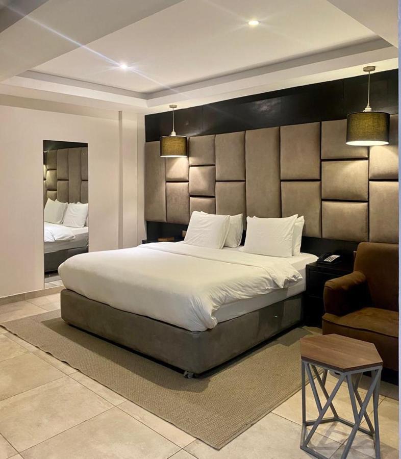 Joshesther Olive Hotel Икея Экстерьер фото